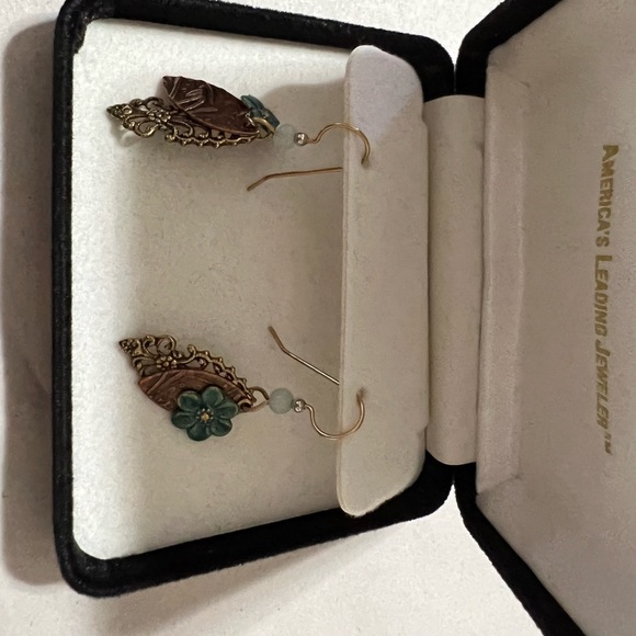 America Leading Jewelers brand beautiful Earing new in original box - Picture 2 of 7